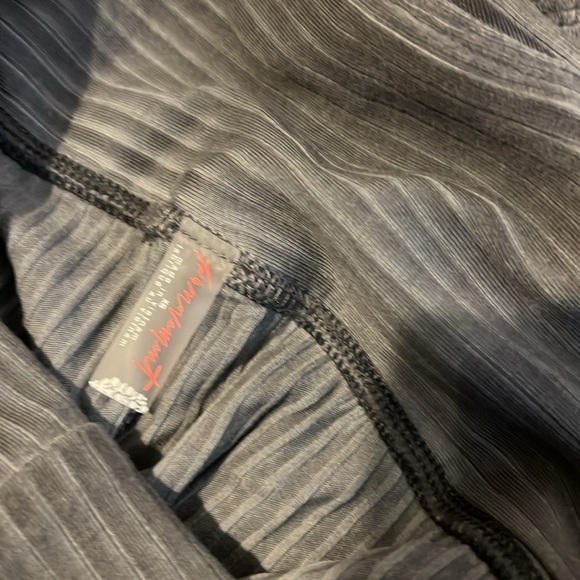 Free people movement set - Picture 3 of 3